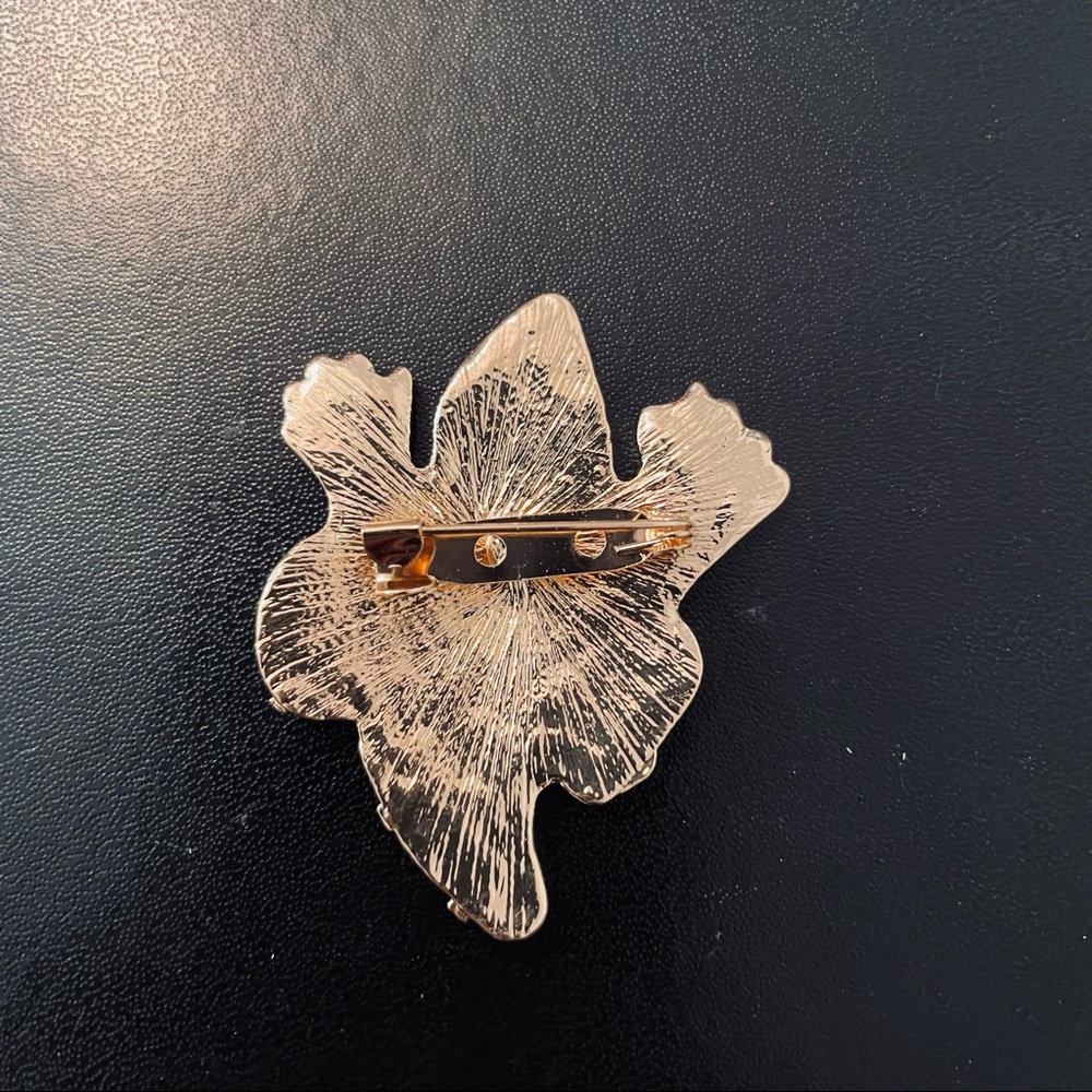 💖 Halloween Ghost Boo Pin Brooch NEW - Picture 2 of 4
